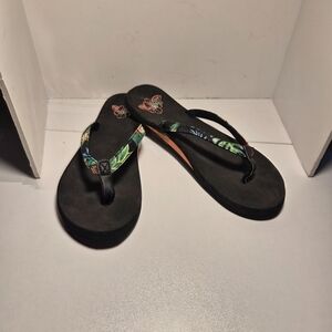 Flojos Black and Multicolor Sandals